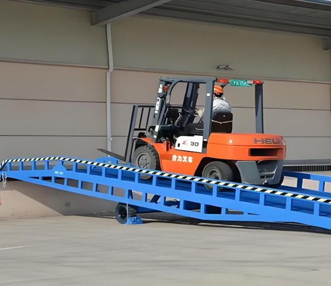 五营移动式卸货平台（叉车用）